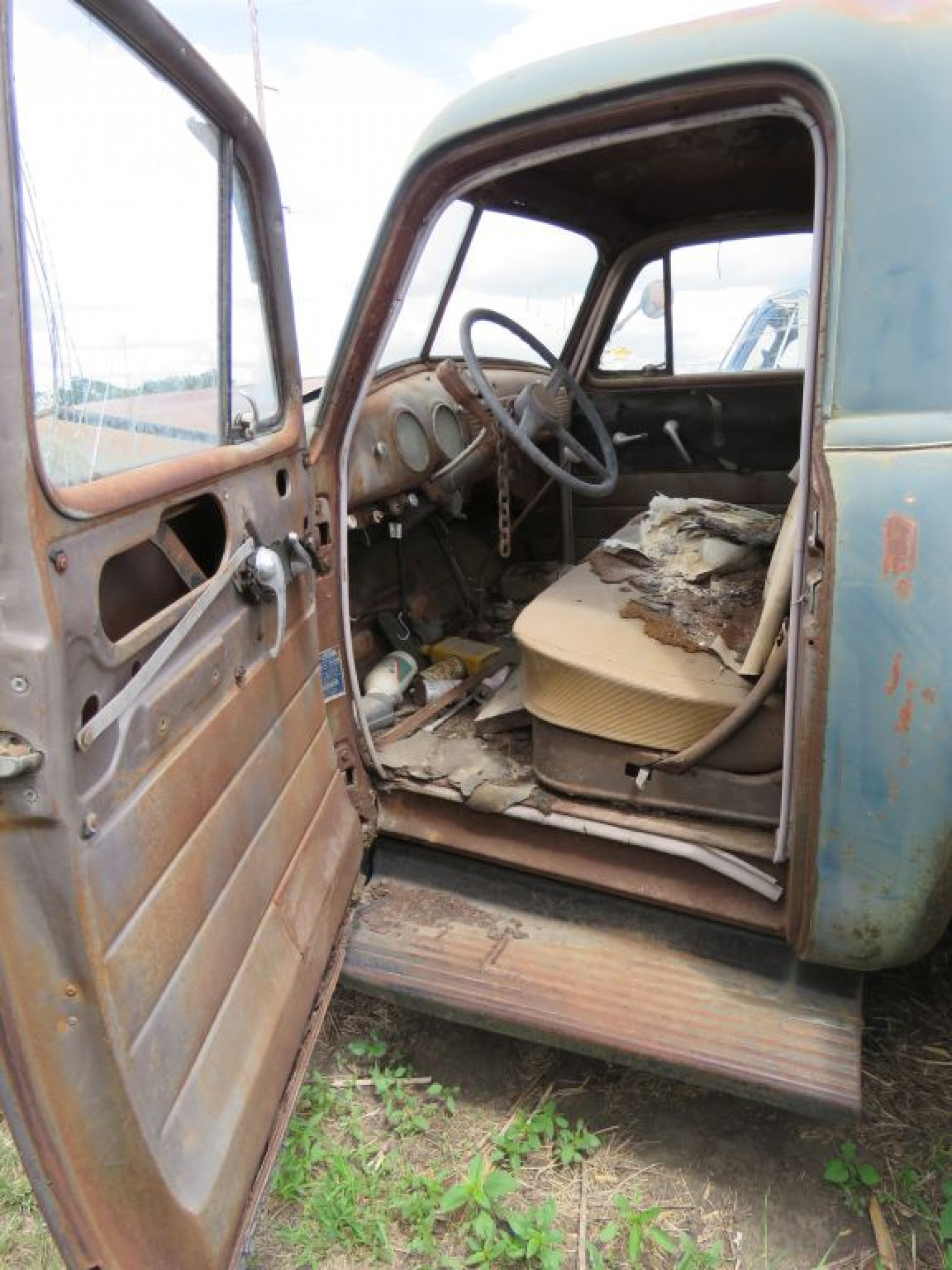 1953 Chevrolet 6400 2 Ton Truck - Image 4