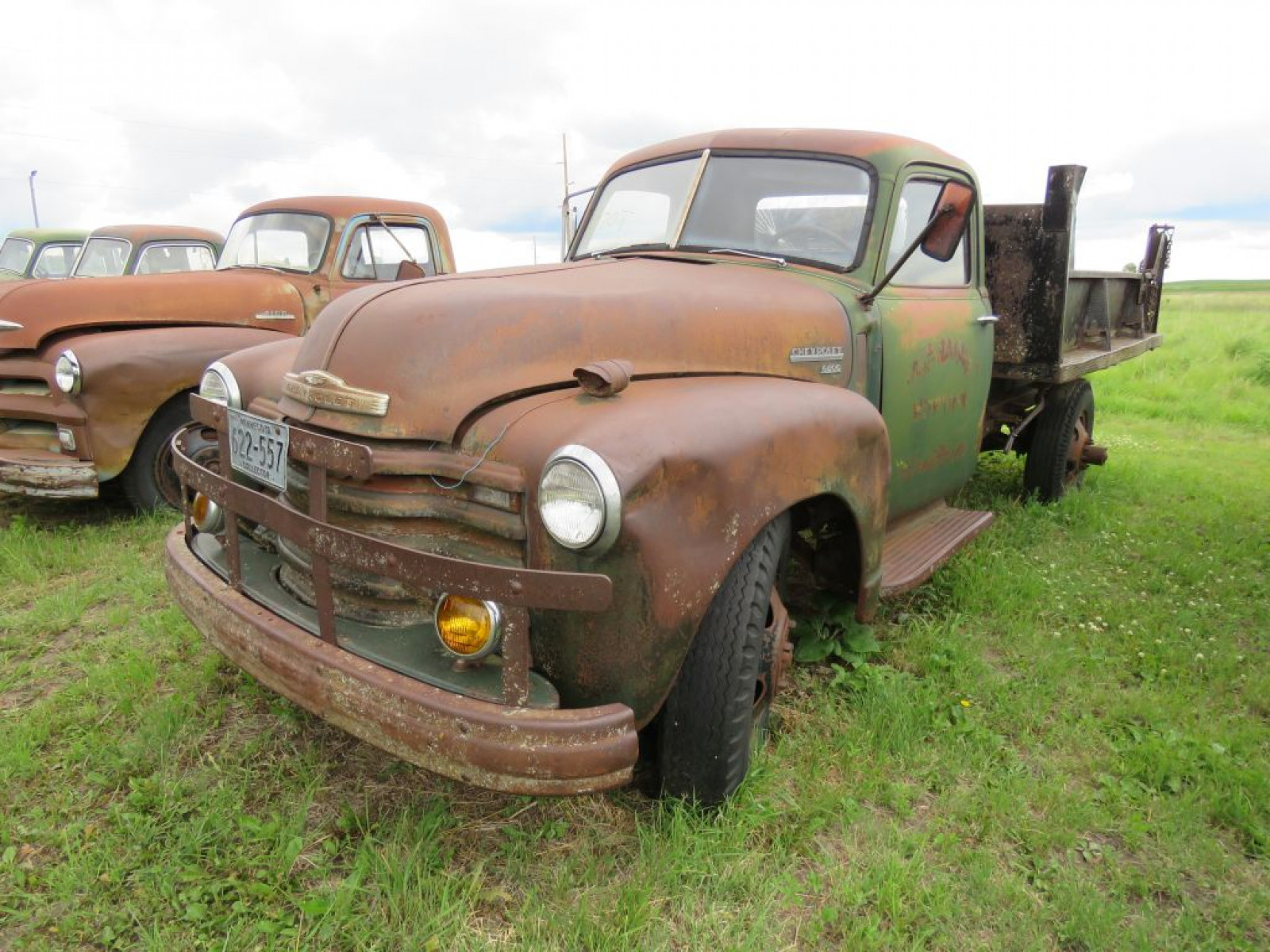 1954 Chevrolet 6400 Dump Truck - Image 3