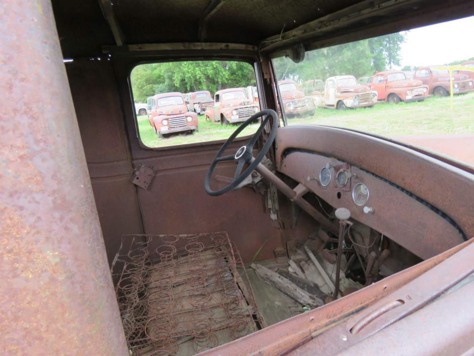 1934 Chevrolet Fuel Truck - Image 4
