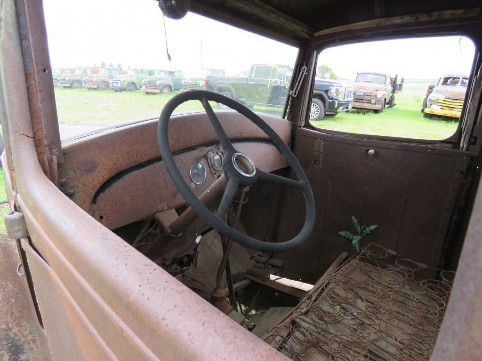 1934 Chevrolet Fuel Truck - Image 8