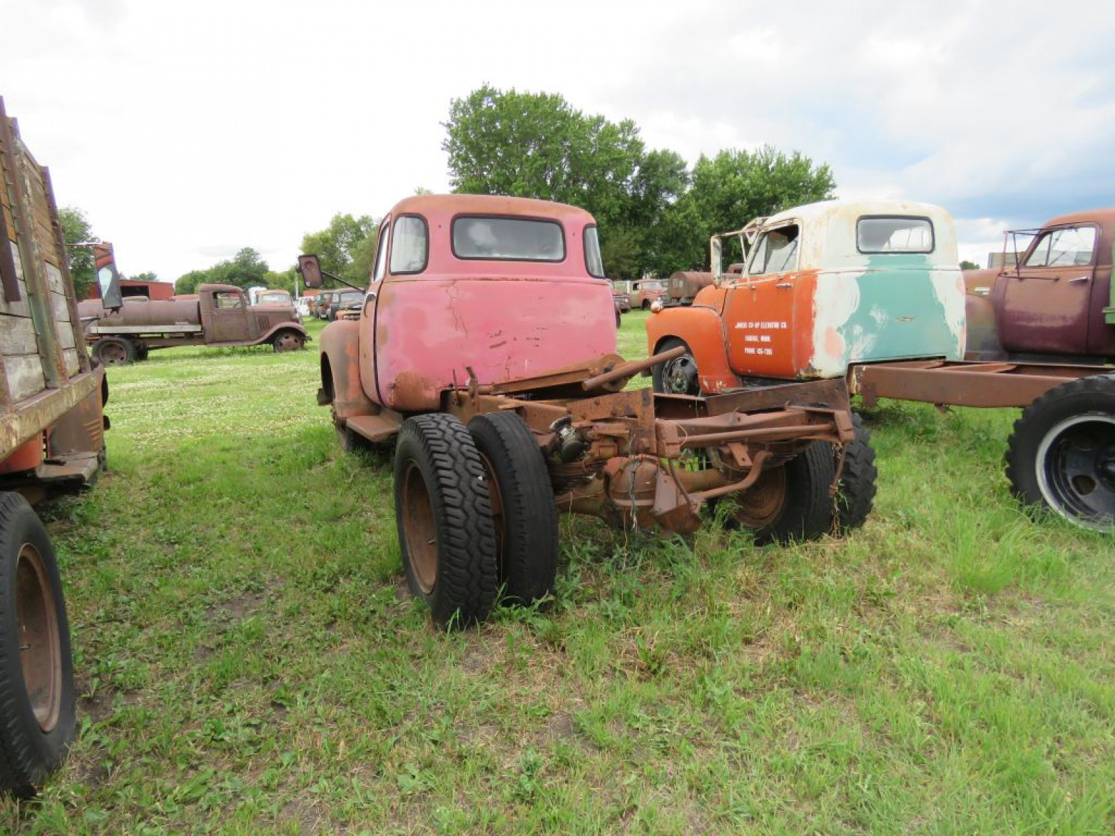 1949 Chevrolet 1 1/2 ton Truck - Image 4