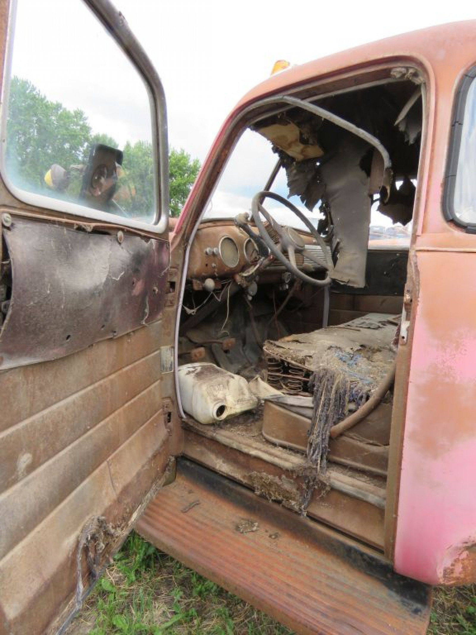 1949 Chevrolet 1 1/2 ton Truck - Image 6