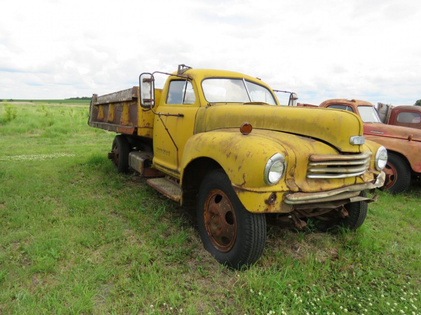 1946 Nash Dump Truck - Image 3