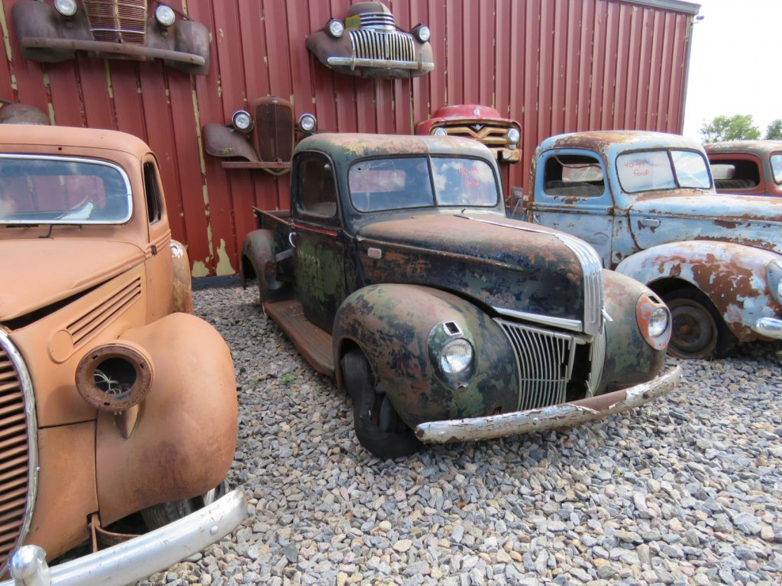 1940/1 Ford 1/2 ton Pickup - Image 1