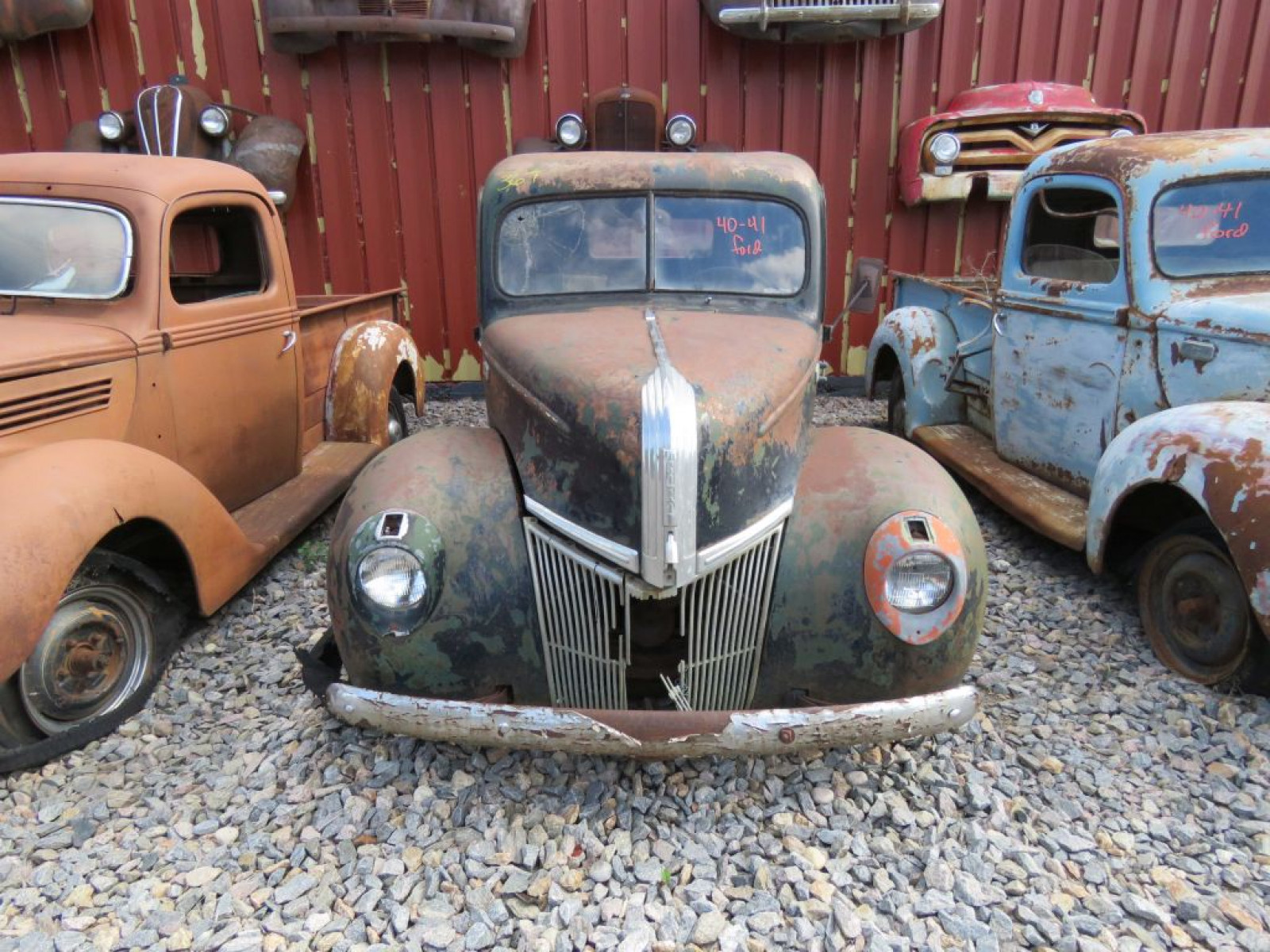 1940/1 Ford 1/2 ton Pickup - Image 2