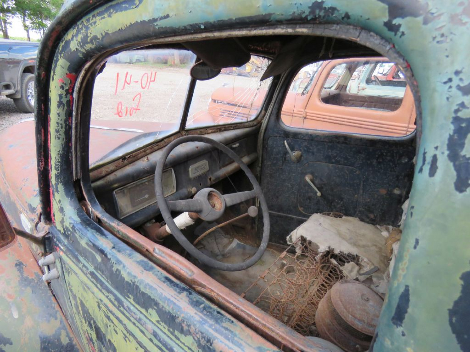 1940/1 Ford 1/2 ton Pickup - Image 4