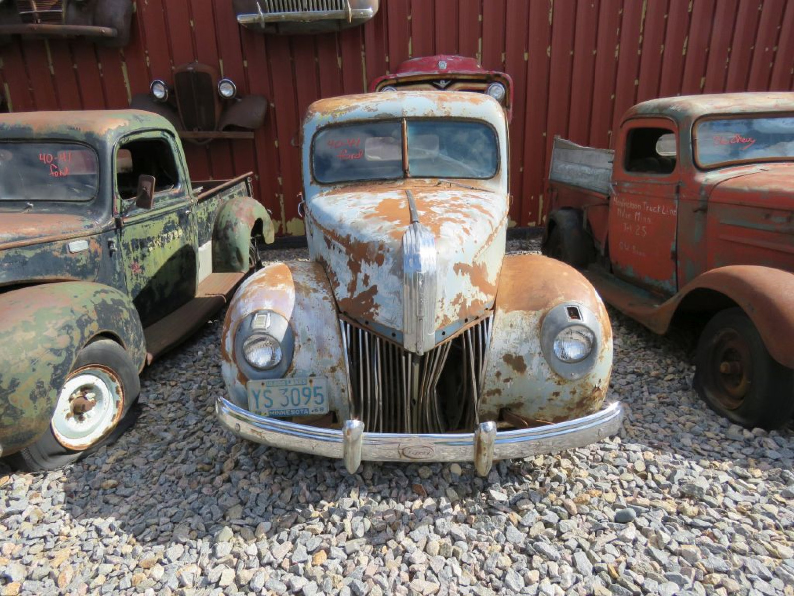 1940/1 Ford 1/2 ton Pickup - Image 2