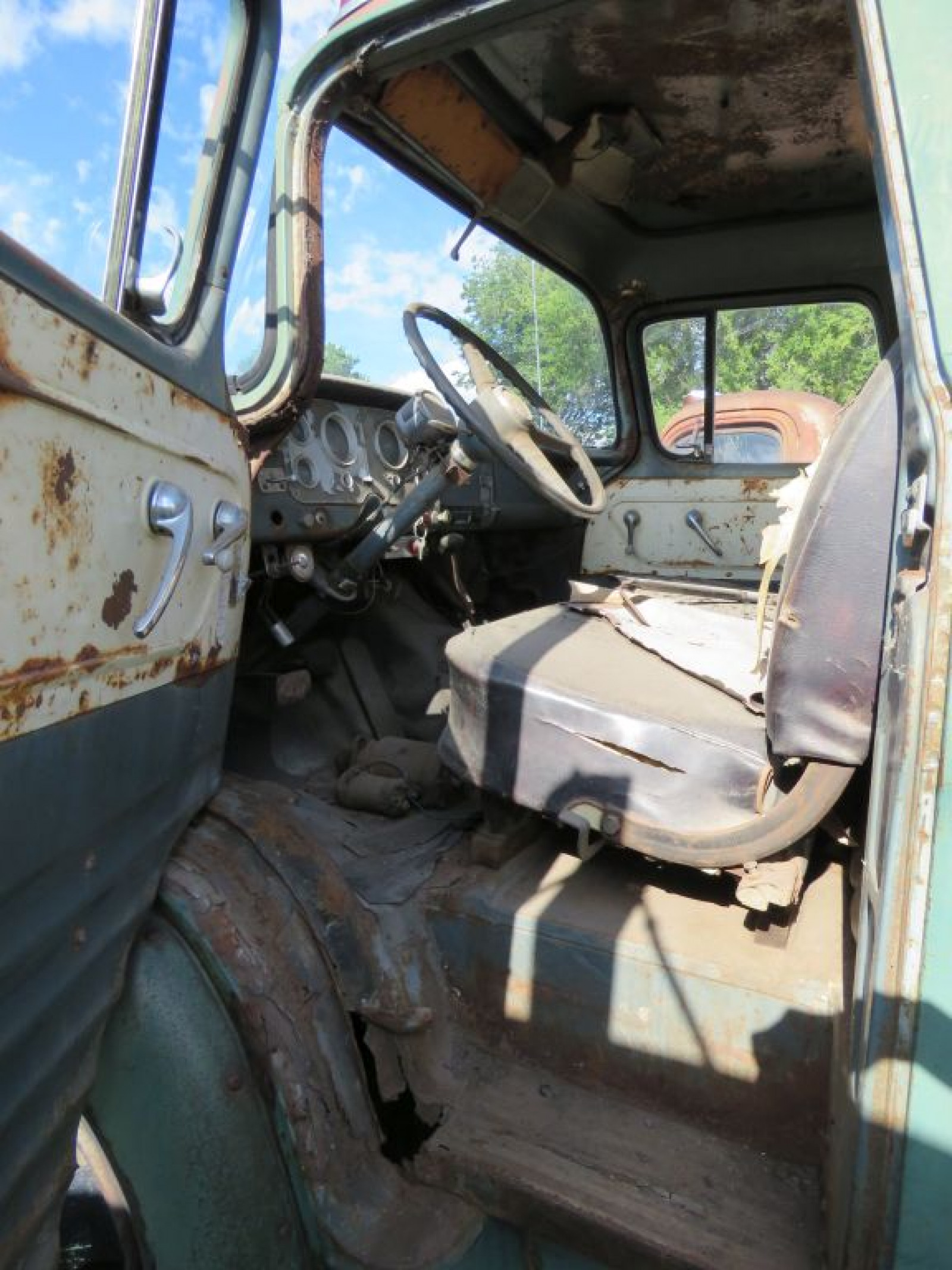 1958 GMC 370 Series Truck - Image 7