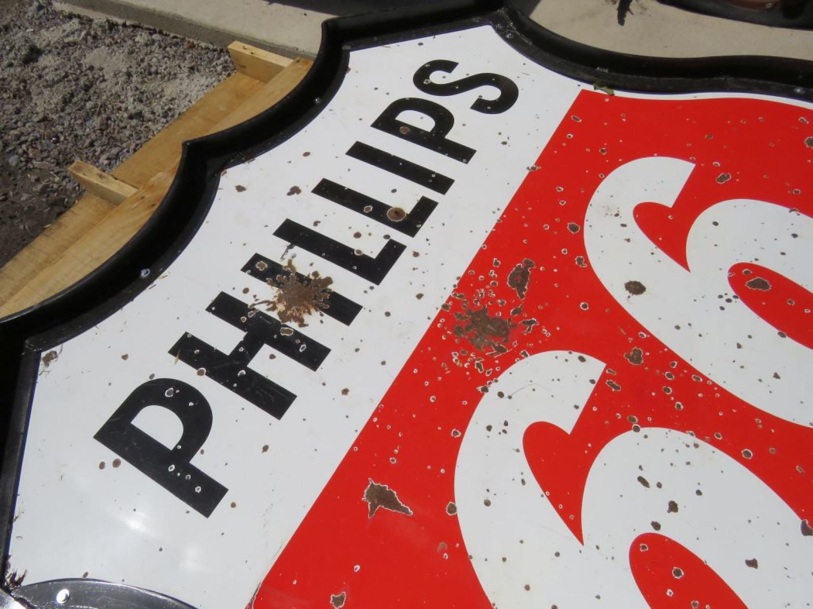 Phillips 66 Porcelain Sign with Frame and Pole - Image 3