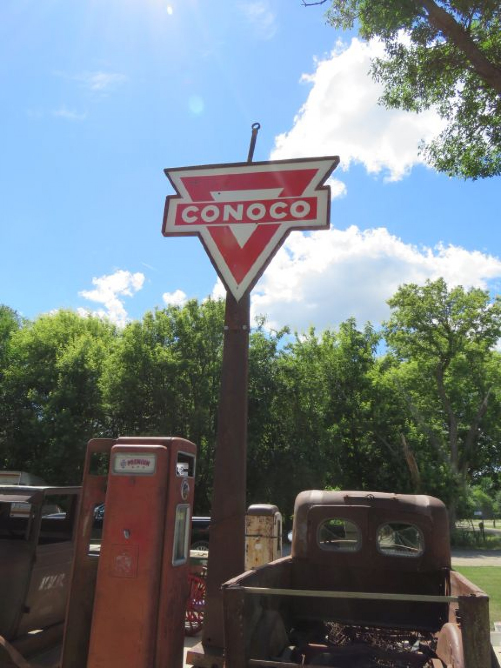 Conoco Porcelain sign on pole with Frame - Image 4