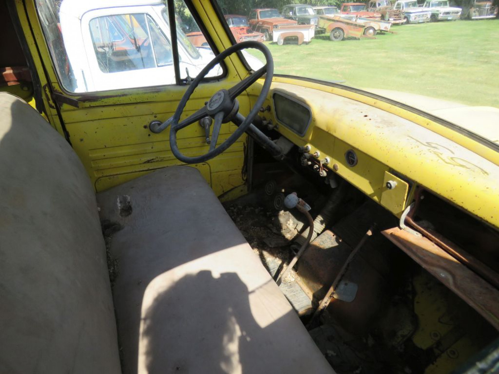 1955 Ford C700 COE Truck Big Job - Image 5