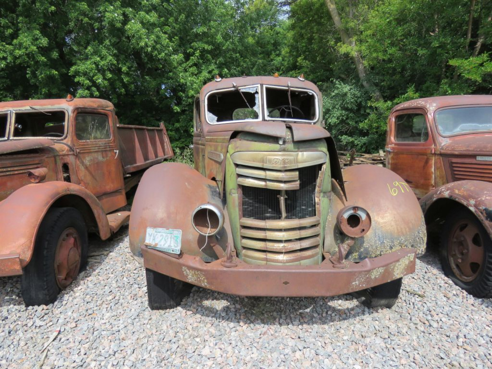 1939 GMC 1 1/2 Ton Truck - Image 2