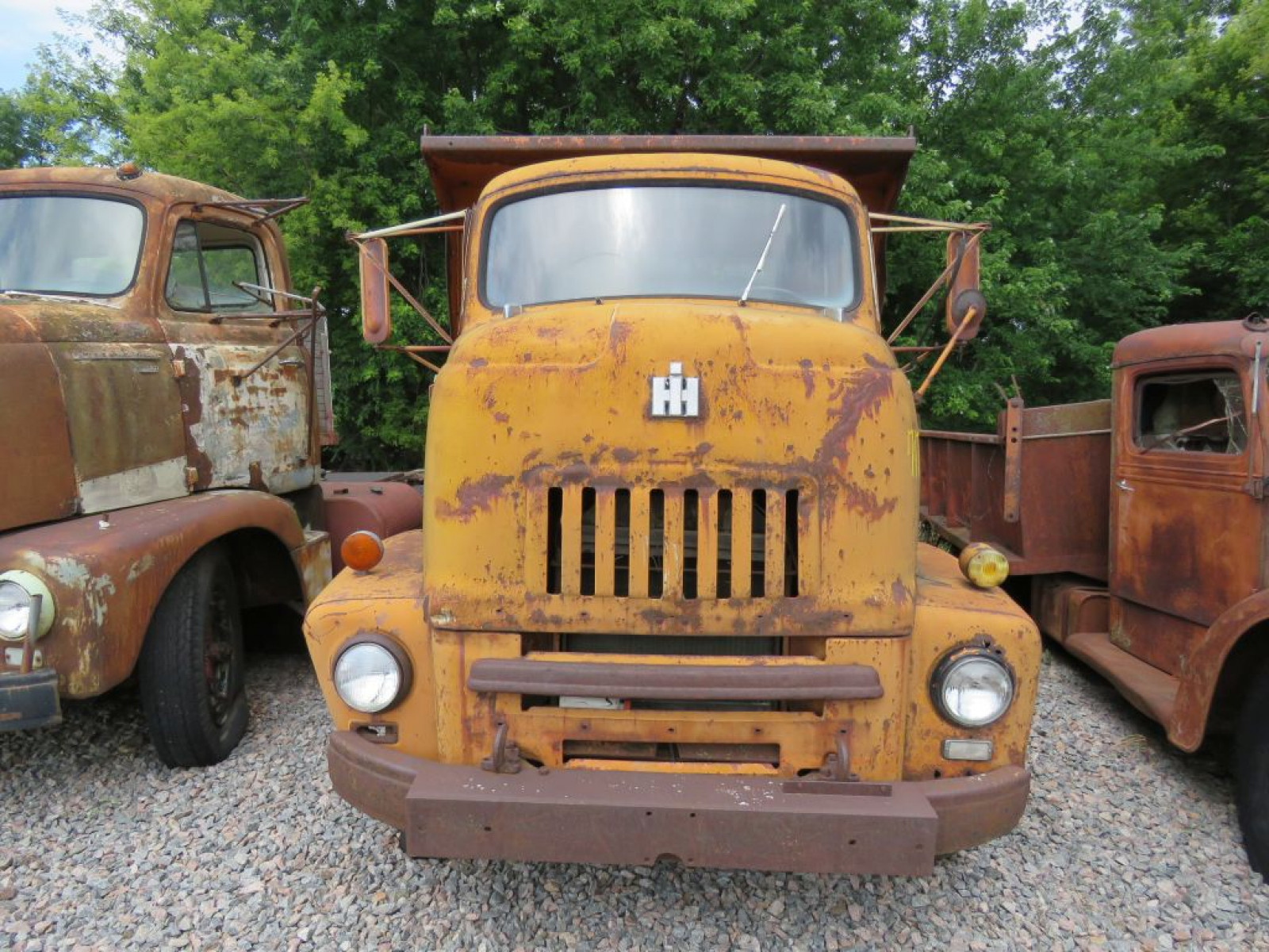 1950 International S-160 COE Dump Truck - Image 2