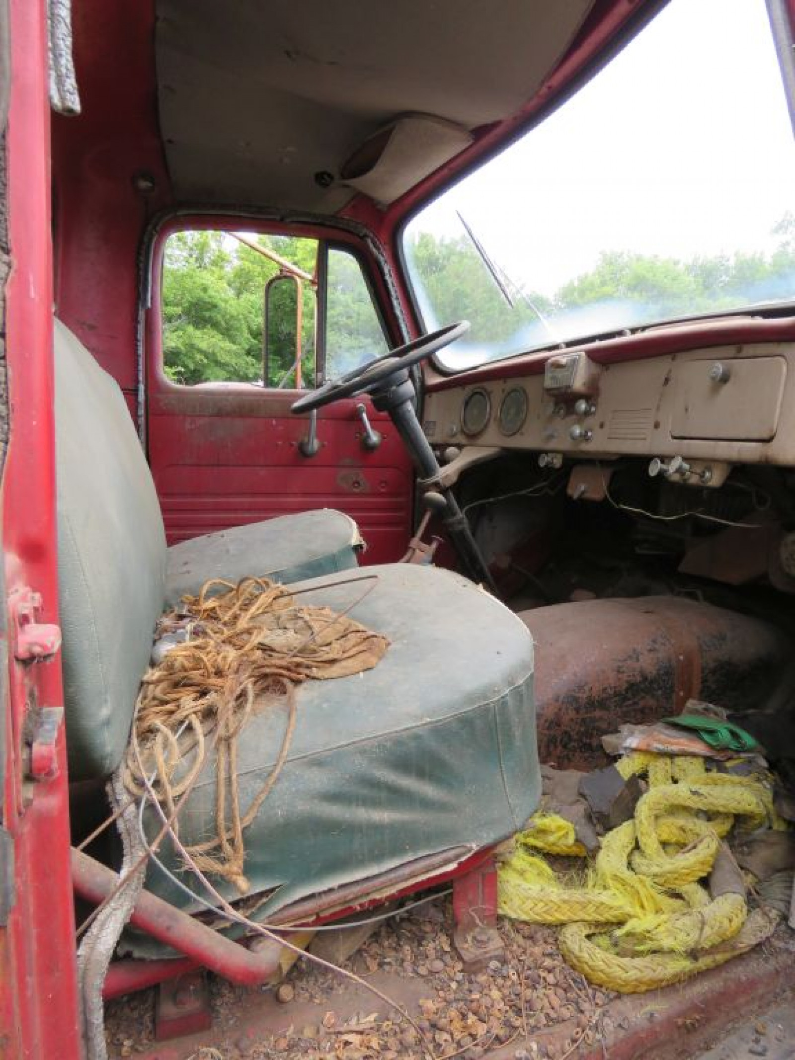 1950 International S-160 COE Dump Truck - Image 6