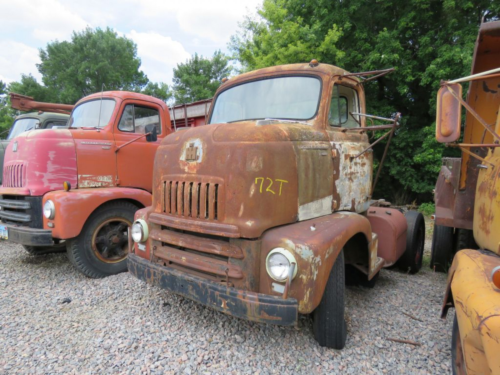 1952 International COE Truck - Image 1
