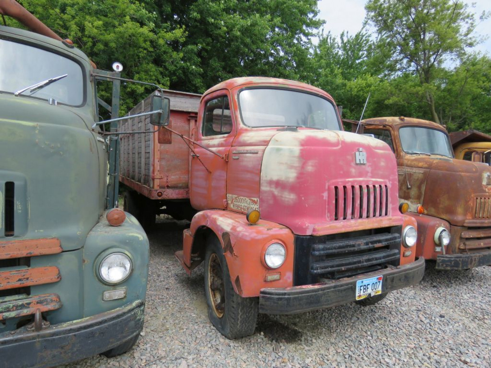 1953 R-130 International COE Truckj - Image 3