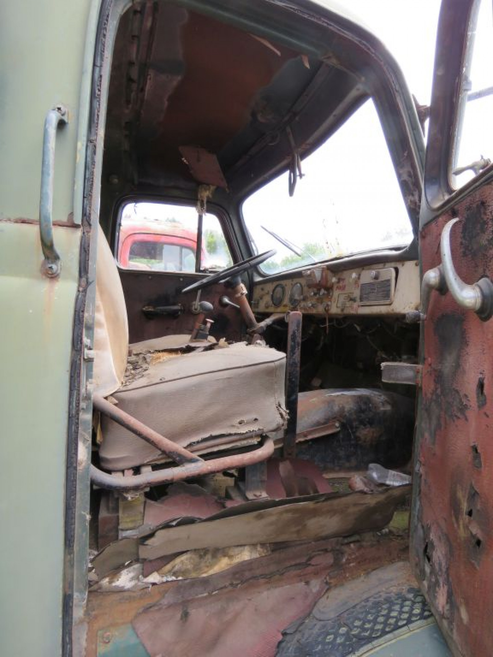 1953 International R180 COE Truck - Image 6