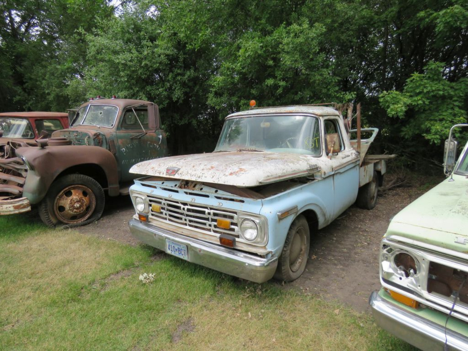 1969 Ford F100 Tow Truck - Image 1