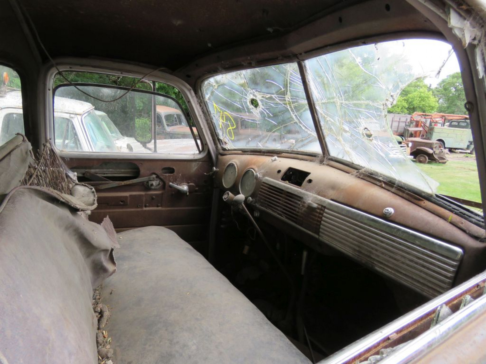 1950 Chevrolet Truck with 5 Window Cab - Image 7