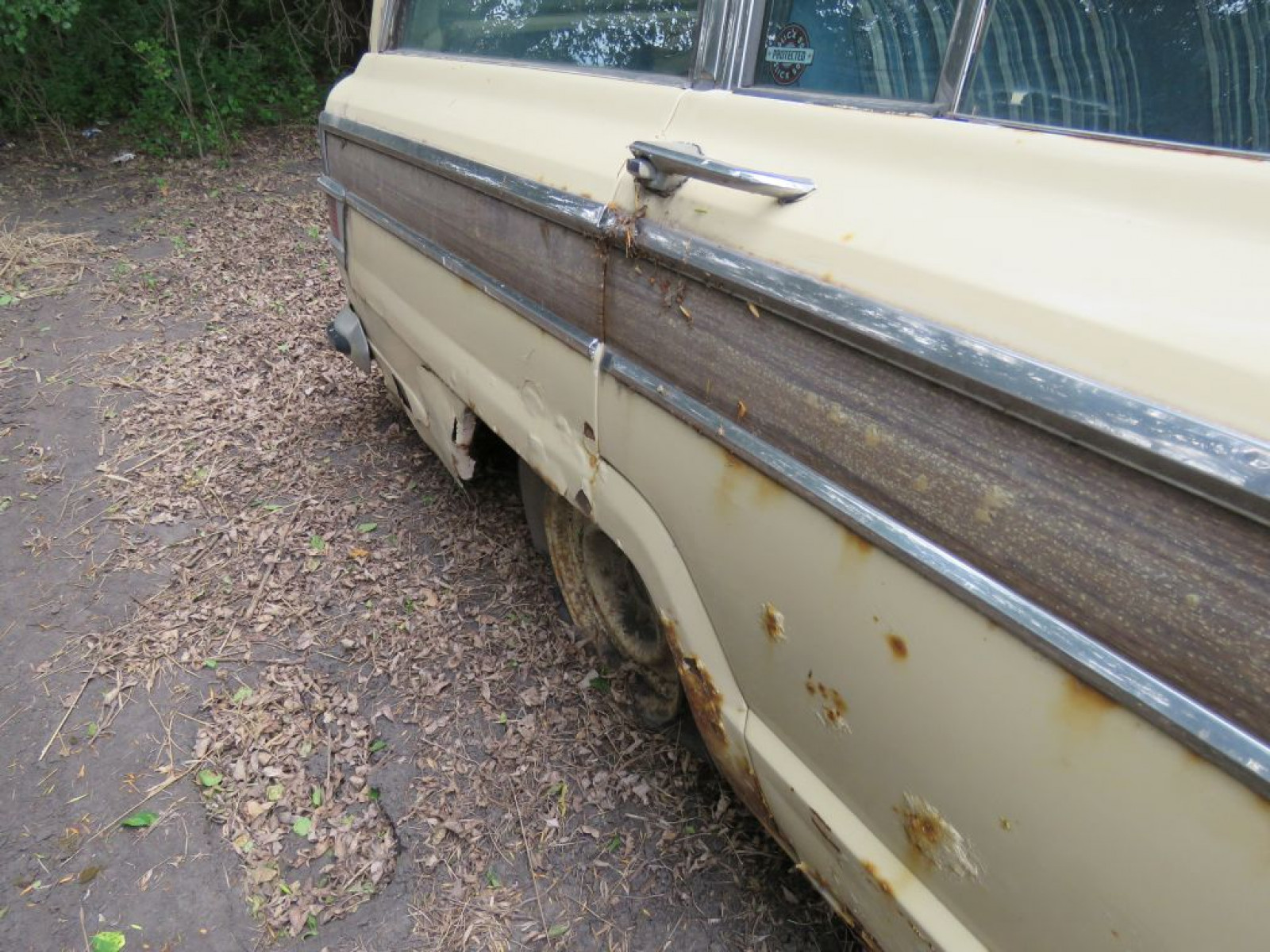 1976 Jeep Wagoneer 4dr - Image 3