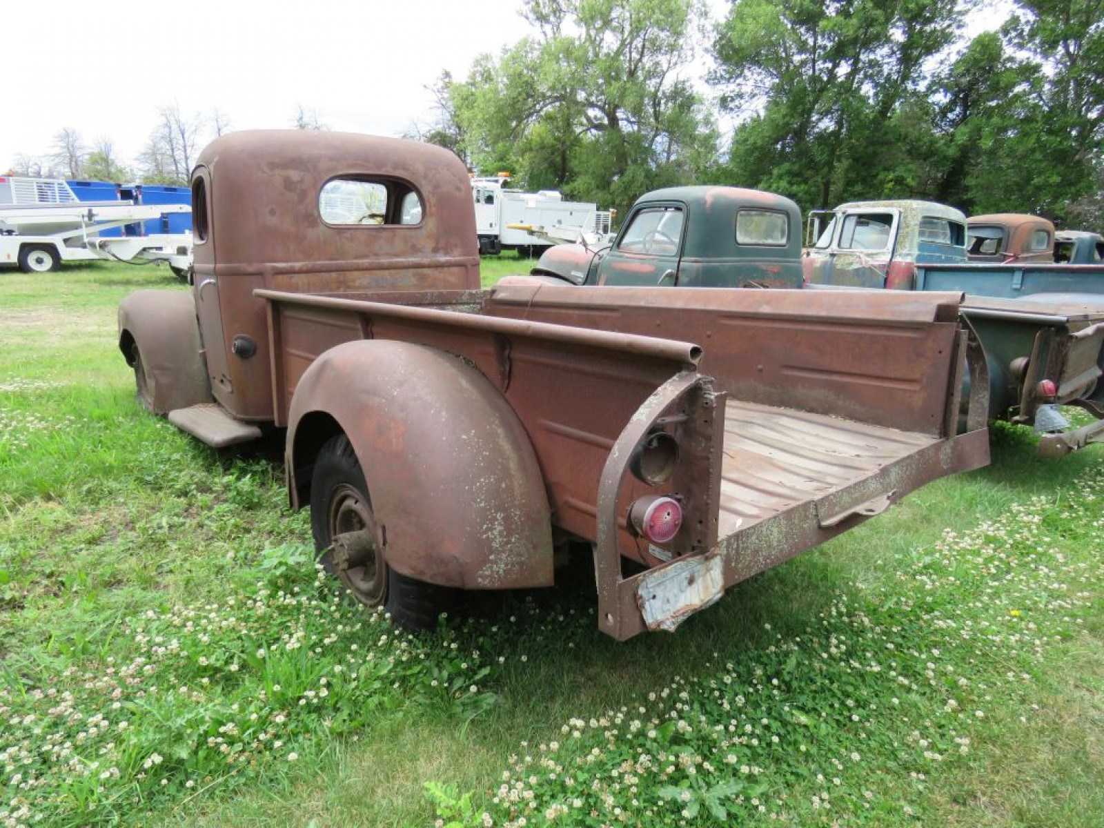 1948-9 International KB3 Pickup - Image 4