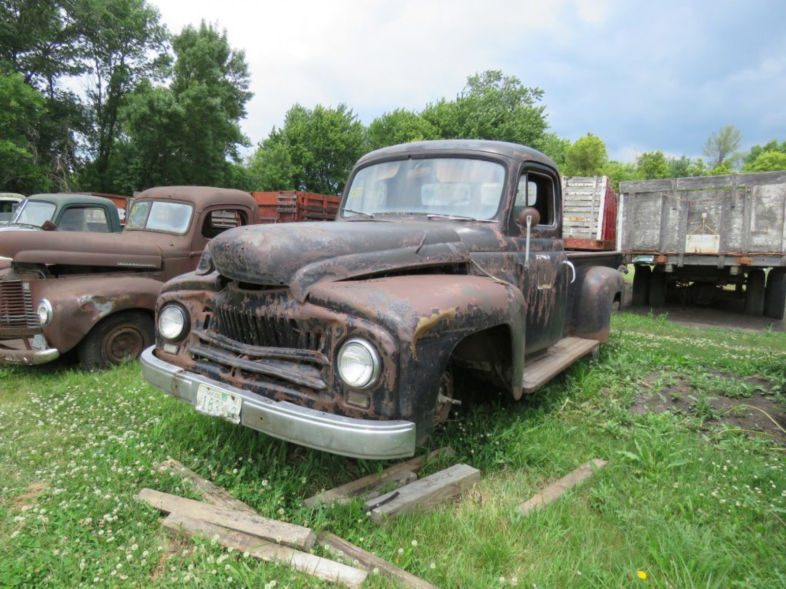 1950-1 International L-110 Pickup - Image 2