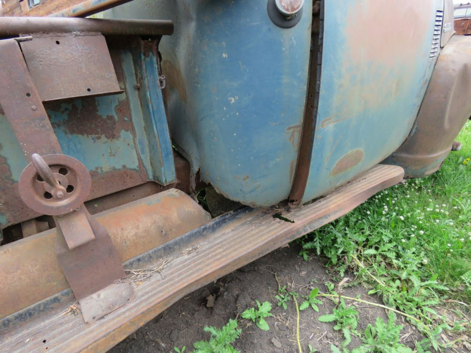 1949-50 Chevrolet 5 Window Cab Pickup - Image 6