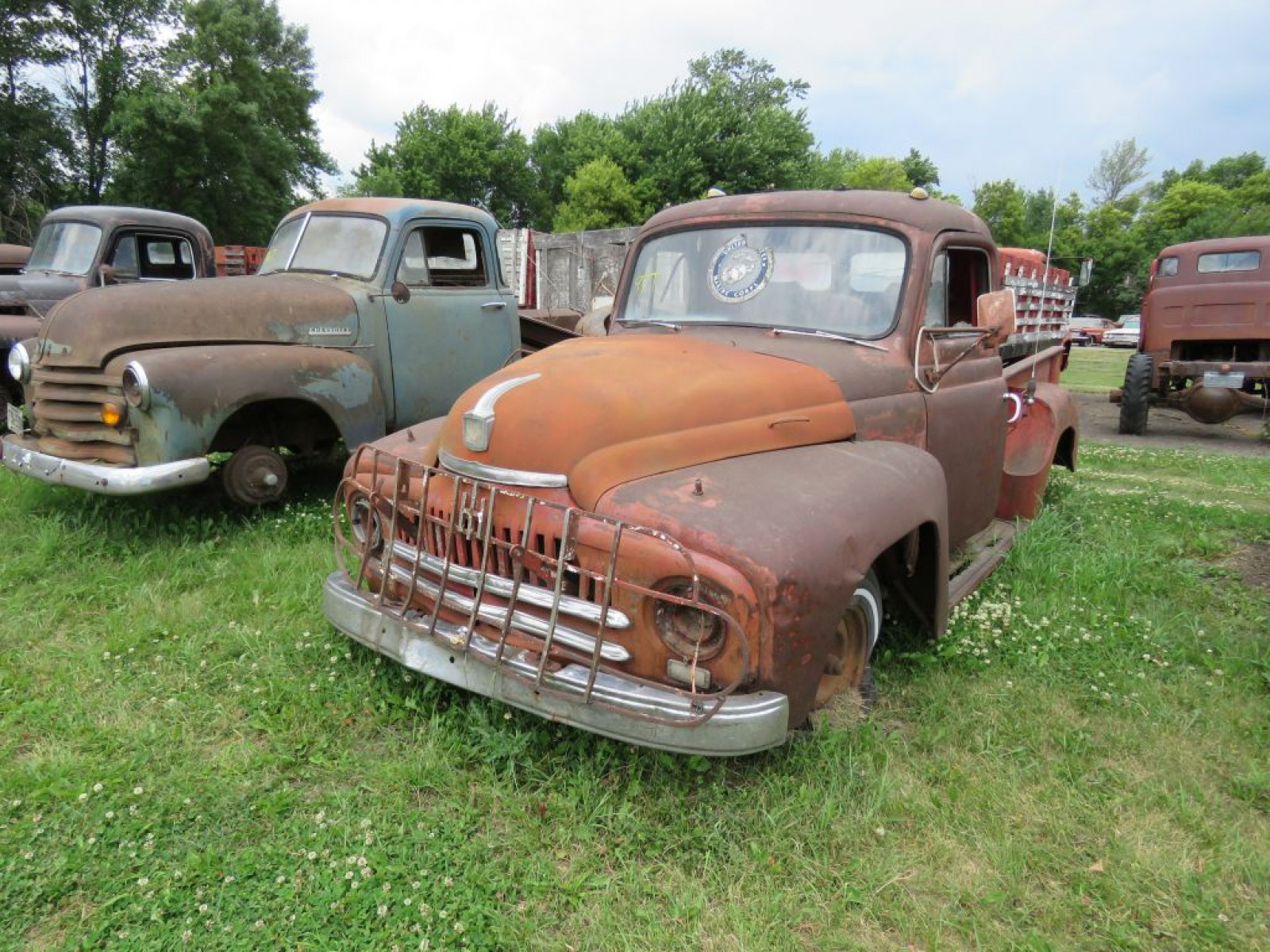 1950-52 International L-110 Pickup - Image 3