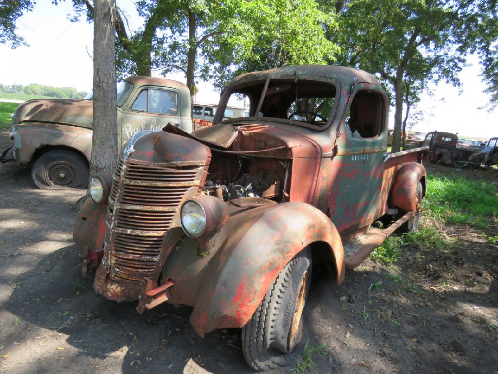 1938 International D Series 1/2 ton Pickup - Image 2
