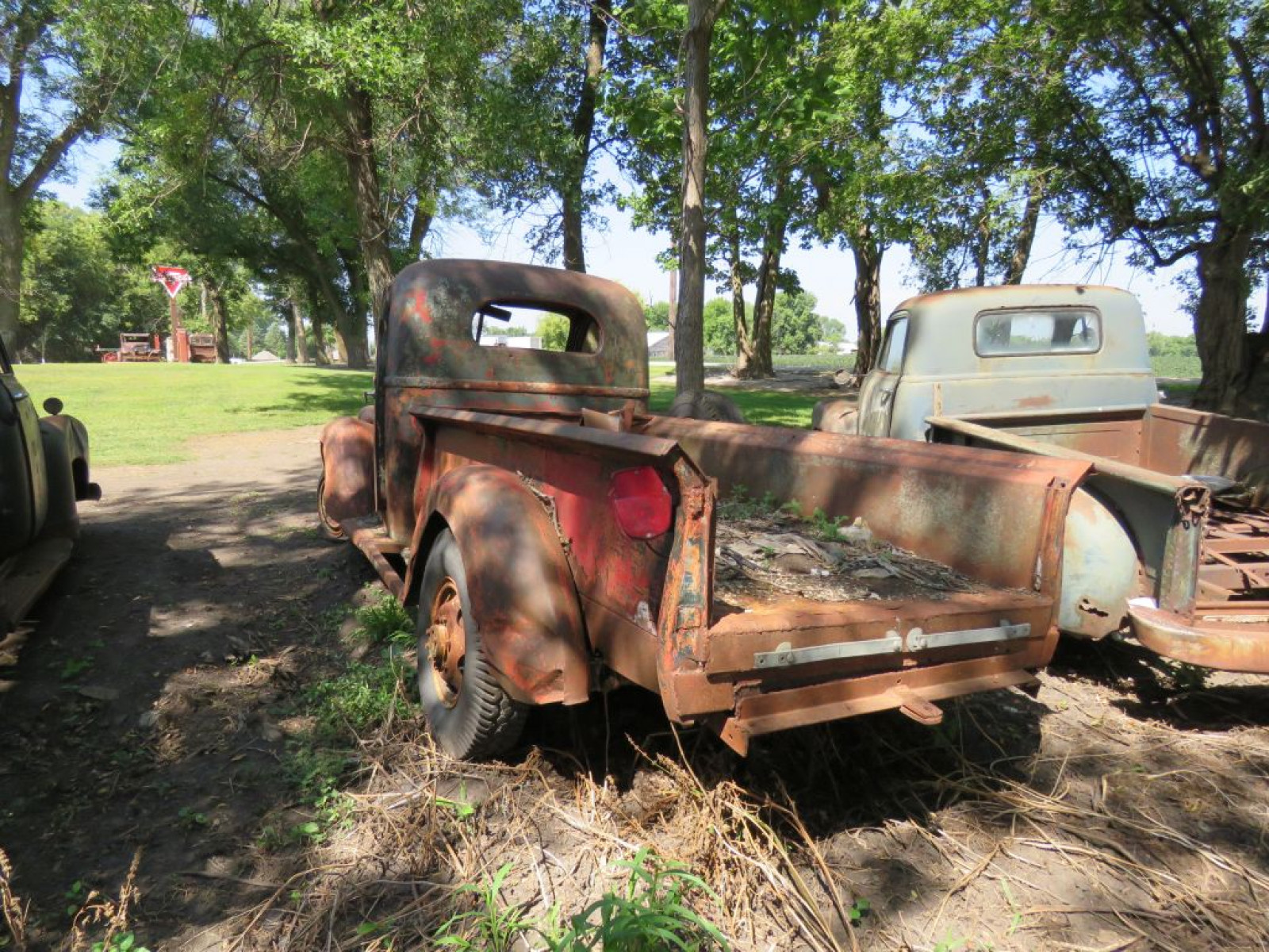 1938 International D Series 1/2 ton Pickup - Image 5