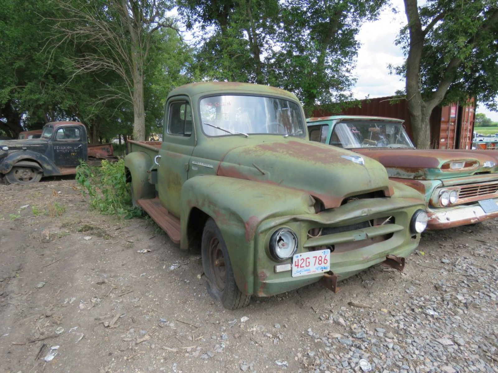 1953 International R-110 1/2 ton Pickup - Image 1