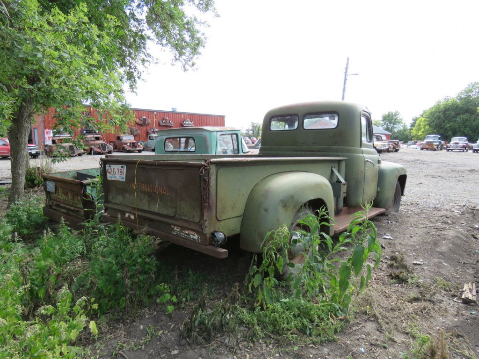 1953 International R-110 1/2 ton Pickup - Image 4