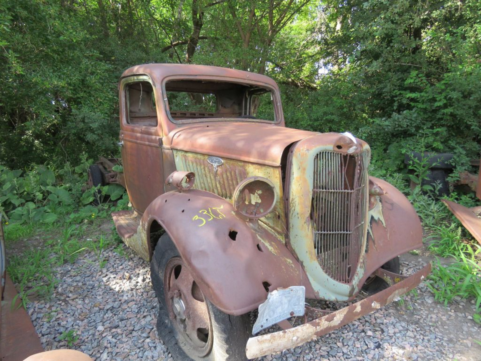 1935 Ford Truck - Image 1