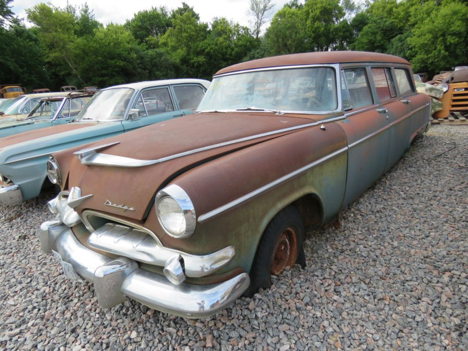 1955 Dodge Royal Sierra 4dr Wagon - Image 3