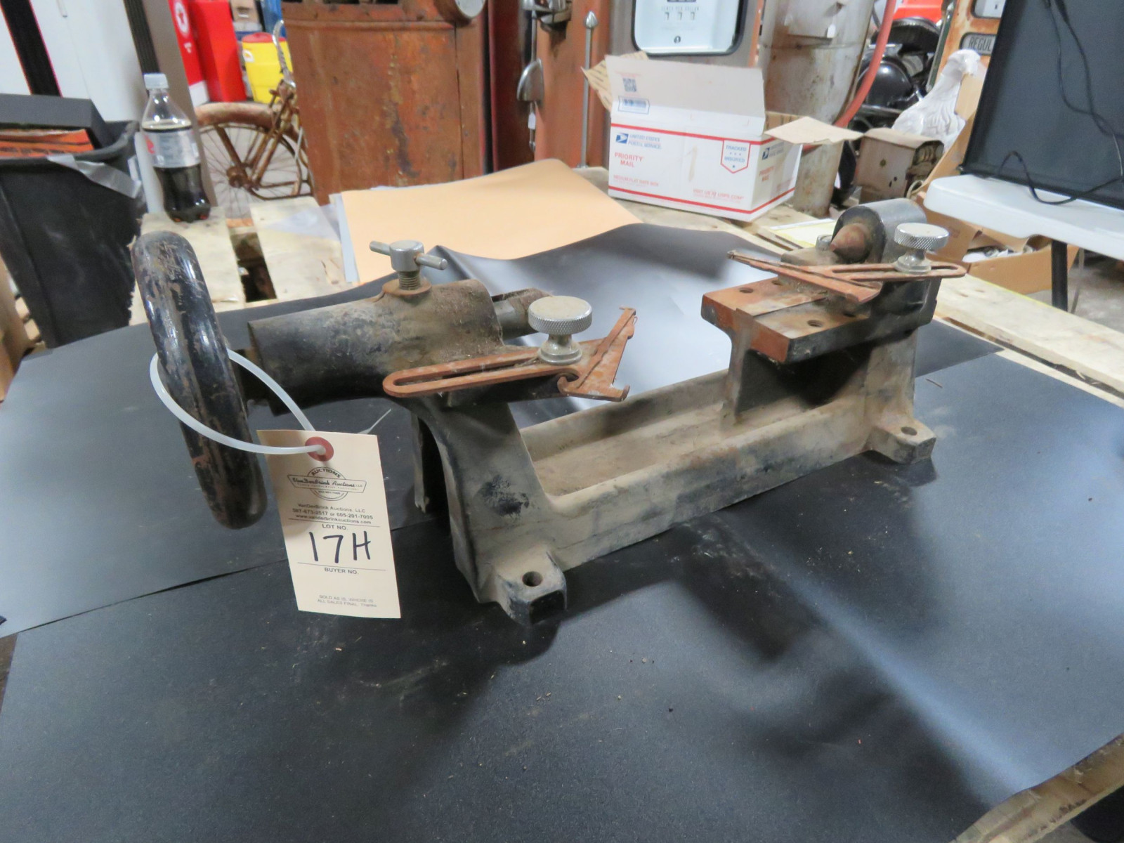 Lot 17H Harley Davidson OEM Engine flywheel Truing Stand