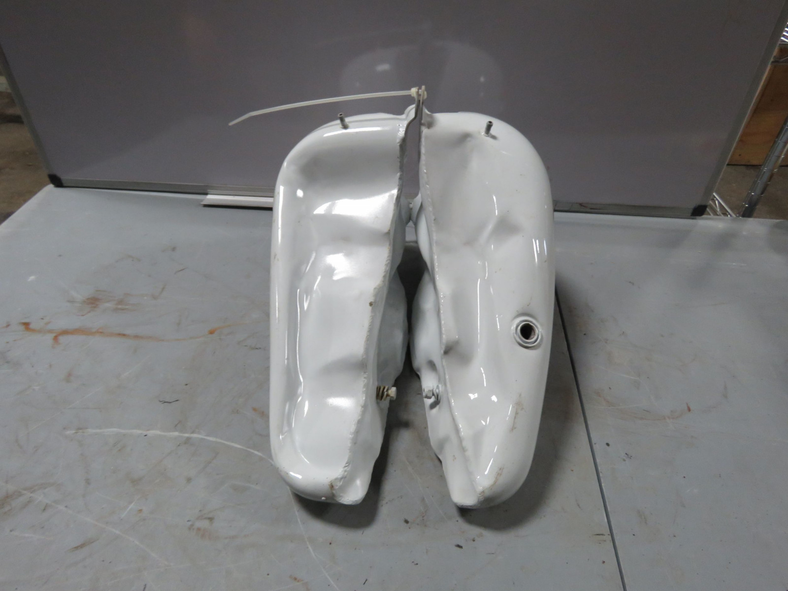 Lot 66H 1970's Harley Davidson FX Super glide Gas Tank Set